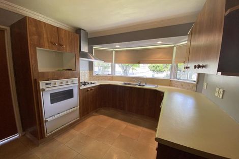 Photo of property in 9 Churchill Avenue, Hokowhitu, Palmerston North, 4410