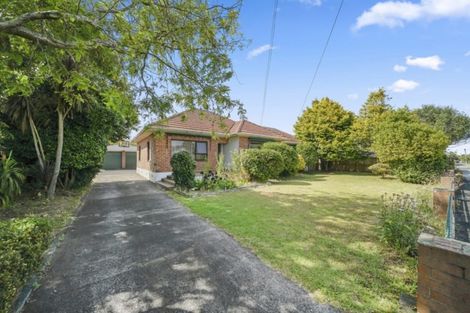 Photo of property in 13 Birdwood Avenue, Papatoetoe, Auckland, 2025