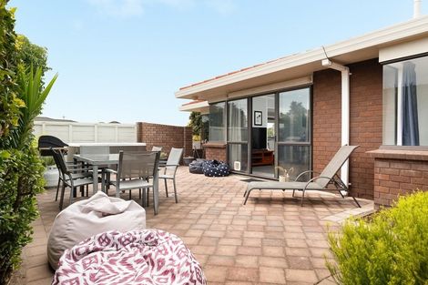Photo of property in 24 Balmacewen Place, Mount Maunganui, 3116
