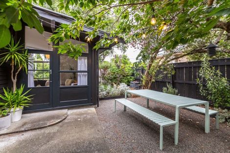 Photo of property in 53 Brandon Street, Featherston, 5710