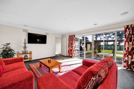 Photo of property in 147 Airport Drive, New Plymouth Airport, New Plymouth, 4373