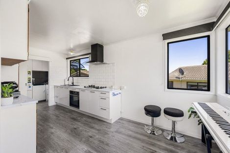 Photo of property in 1/541 Swanson Road, Ranui, Auckland, 0612