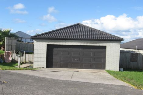 Photo of property in 15 Senator Drive, Manurewa, Auckland, 2105