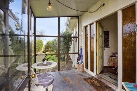 Photo of property in 10 Green Lane, Hawera, 4610