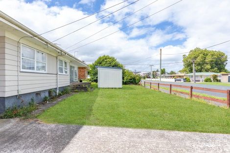 Photo of property in 61 Carrington Avenue, Silverdale, Hamilton, 3216