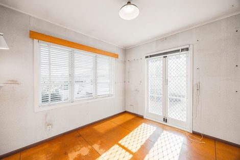 Photo of property in 116 Kervil Avenue, Te Atatu Peninsula, Auckland, 0610