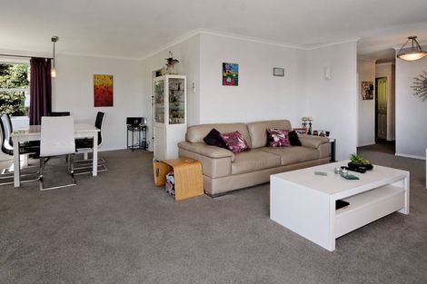 Photo of property in 191 Shaw Road, Oratia, Auckland, 0604