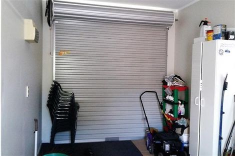 Photo of property in 8 Josie Lane, Manurewa, Auckland, 2102