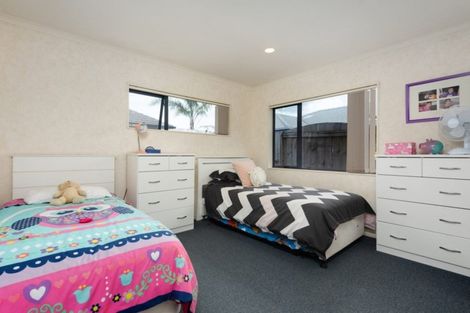 Photo of property in 59 Sandhurst Drive, Papamoa Beach, Papamoa, 3118