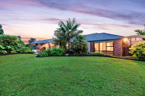 Photo of property in 53 Lonely Track Road, Fairview Heights, Auckland, 0632