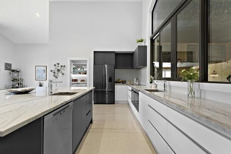 Photo of property in 211 Mcarthur Road, Springvale, Alexandra, 9391