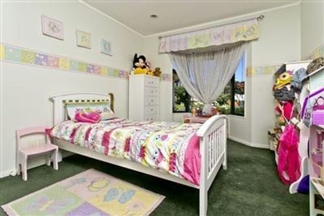 Photo of property in 20 Pukatea Avenue, Albany, Auckland, 0632