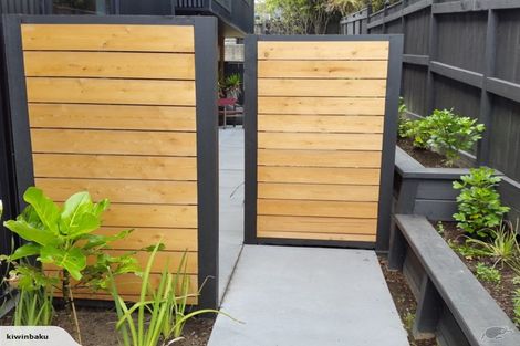 Photo of property in 14 Hamblyn Street, Strandon, New Plymouth, 4312