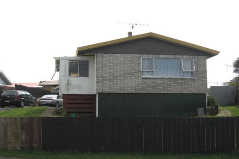 Photo of property in 10 Karyn Street, Castlecliff, Whanganui, 4501