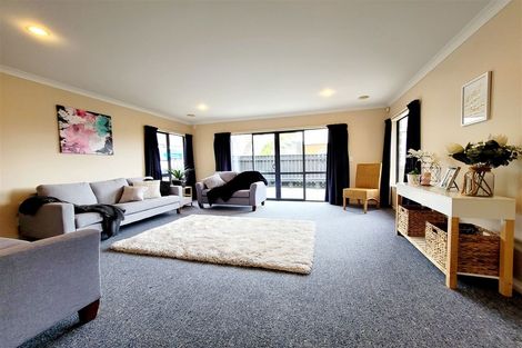 Photo of property in 3 Comber Place, Johnsonville, Wellington, 6037