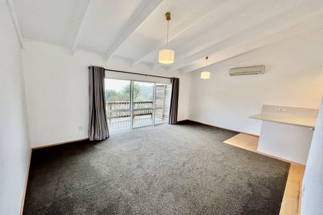 Photo of property in 27 Hillcrest Road, Hatfields Beach, Orewa, 0931