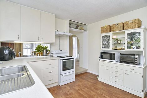 Photo of property in 1/2 James Condon Place, Redwood, Christchurch, 8051