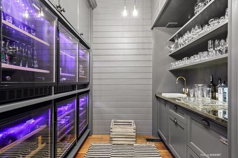 Photo of property in 46 Hobson Street, Thorndon, Wellington, 6011