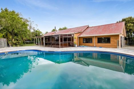 Photo of property in 2 Pikituroa Road, Normanby, Hawera, 4675