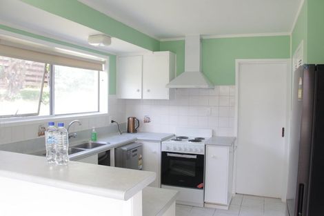 Photo of property in 4 Sirius Place, Botany Downs, Auckland, 2010