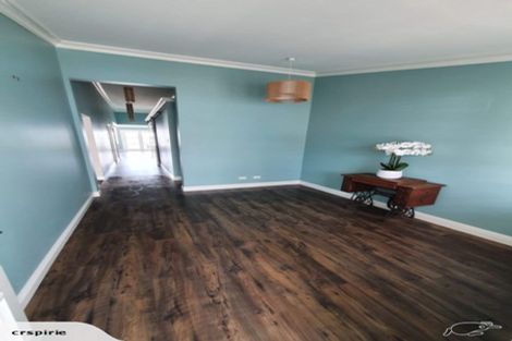 Photo of property in 1047 Whangaparaoa Road, Tindalls Beach, Whangaparaoa, 0930