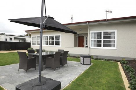 Photo of property in 214 Saint Leonards Avenue, Saint Leonards, Hastings, 4120