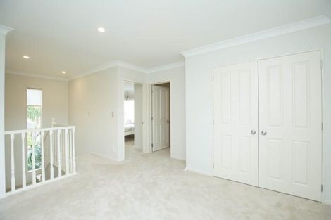 Photo of property in 10 Bejoy Rise, East Tamaki Heights, Auckland, 2016