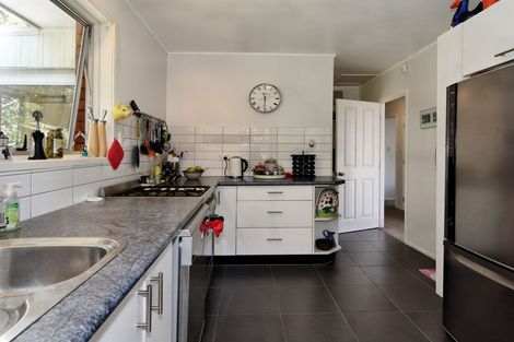 Photo of property in 191 Shaw Road, Oratia, Auckland, 0604