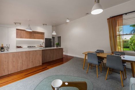 Photo of property in 435 College Street, Hokowhitu, Palmerston North, 4410