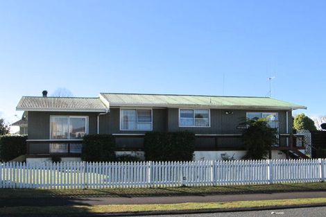 Photo of property in 1 Prior Place, Nawton, Hamilton, 3200