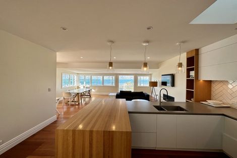 Photo of property in 163 Marine Parade, Seatoun, Wellington, 6022