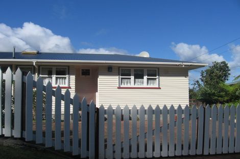 Photo of property in 8 London Road, Korokoro, Lower Hutt, 5012