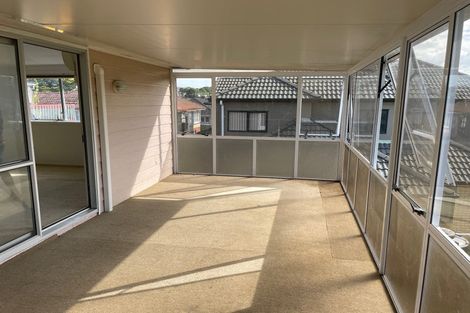Photo of property in 2 Griffen Park Road, Mount Roskill, Auckland, 1041