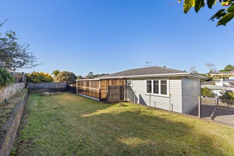 Photo of property in 16 Kenmore Street, Westown, New Plymouth, 4310