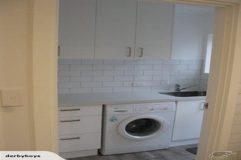 Photo of property in 2/12 Keoghs Lane, St Albans, Christchurch, 8014