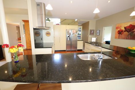 Photo of property in 30 Karaka Road, Otumoetai, Tauranga, 3110