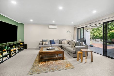 Photo of property in 227 Heta Road, Merrilands, New Plymouth, 4312