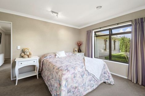 Photo of property in 24 Montgomery Crescent, Kinloch, Taupo, 3377