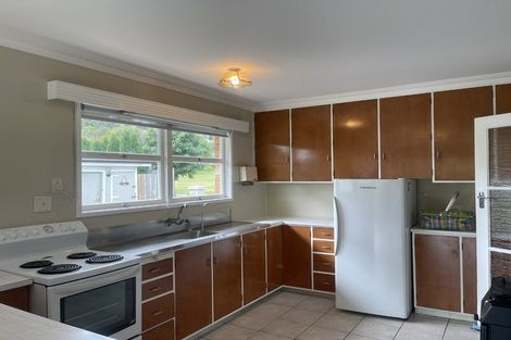 Photo of property in 384 Welcome Bay Road, Welcome Bay, Tauranga, 3175