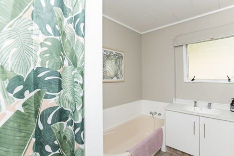 Photo of property in 65b Sunvale Crescent, Whataupoko, Gisborne, 4010