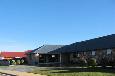 Photo of property in 32 Church Street, Winton, 9720