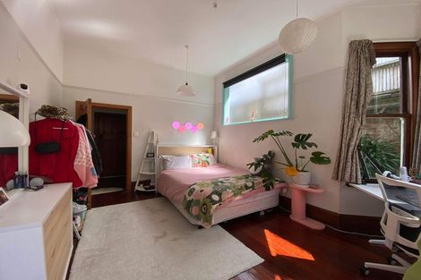 Photo of property in 10 Moana Road, Kelburn, Wellington, 6012