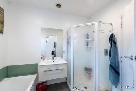 Photo of property in 18 Ebdentown Street, Ebdentown, Upper Hutt, 5018