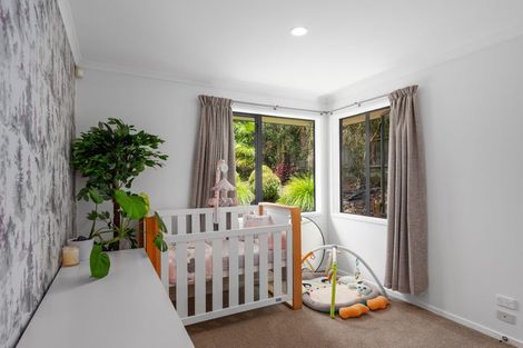 Photo of property in 56 Cabeleigh Drive, Helensville, 0800