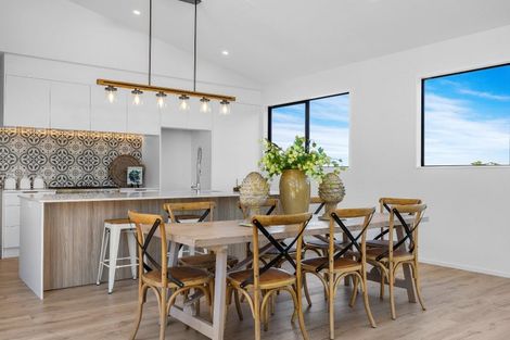 Photo of property in 8 Kapuka Lane, Kennedys Bush, Christchurch, 8025