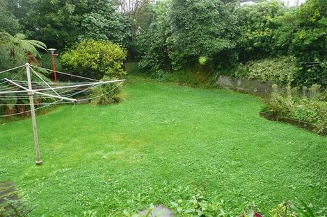 Photo of property in 12a Edinburgh Terrace, Berhampore, Wellington, 6023