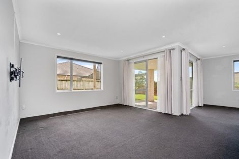 Photo of property in 54 Utopia Park Heights, Welcome Bay, Tauranga, 3112