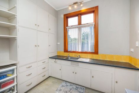 Photo of property in 201 Fitzherbert Avenue, West End, Palmerston North, 4410