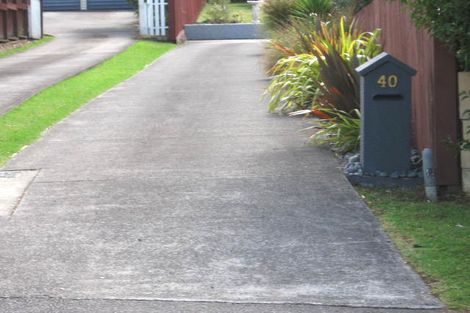 Photo of property in 40 Felgrove Street, Glendene, Auckland, 0602