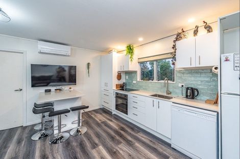 Photo of property in 51 Hussey Street, Waverley, 4510